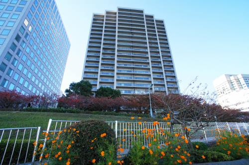 Exterior of Sumida Riverside Tower