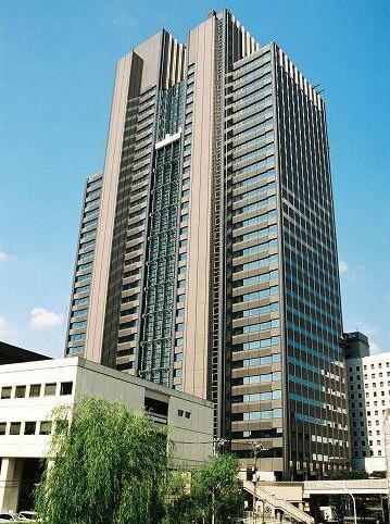Exterior of Shinjuku MAYNDS Tower