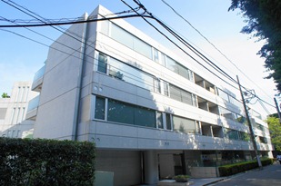 Exterior of Qesut Court Harajuku